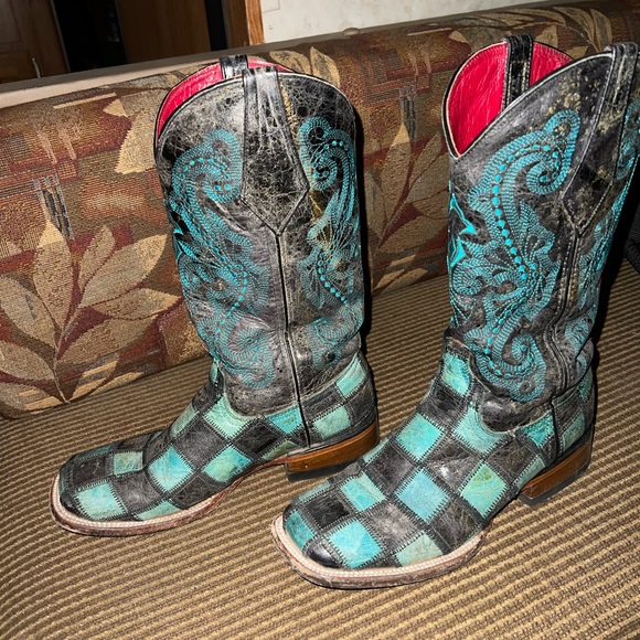 EUC! Womens Ferrini Patchwork Boots - Picture 2 of 6